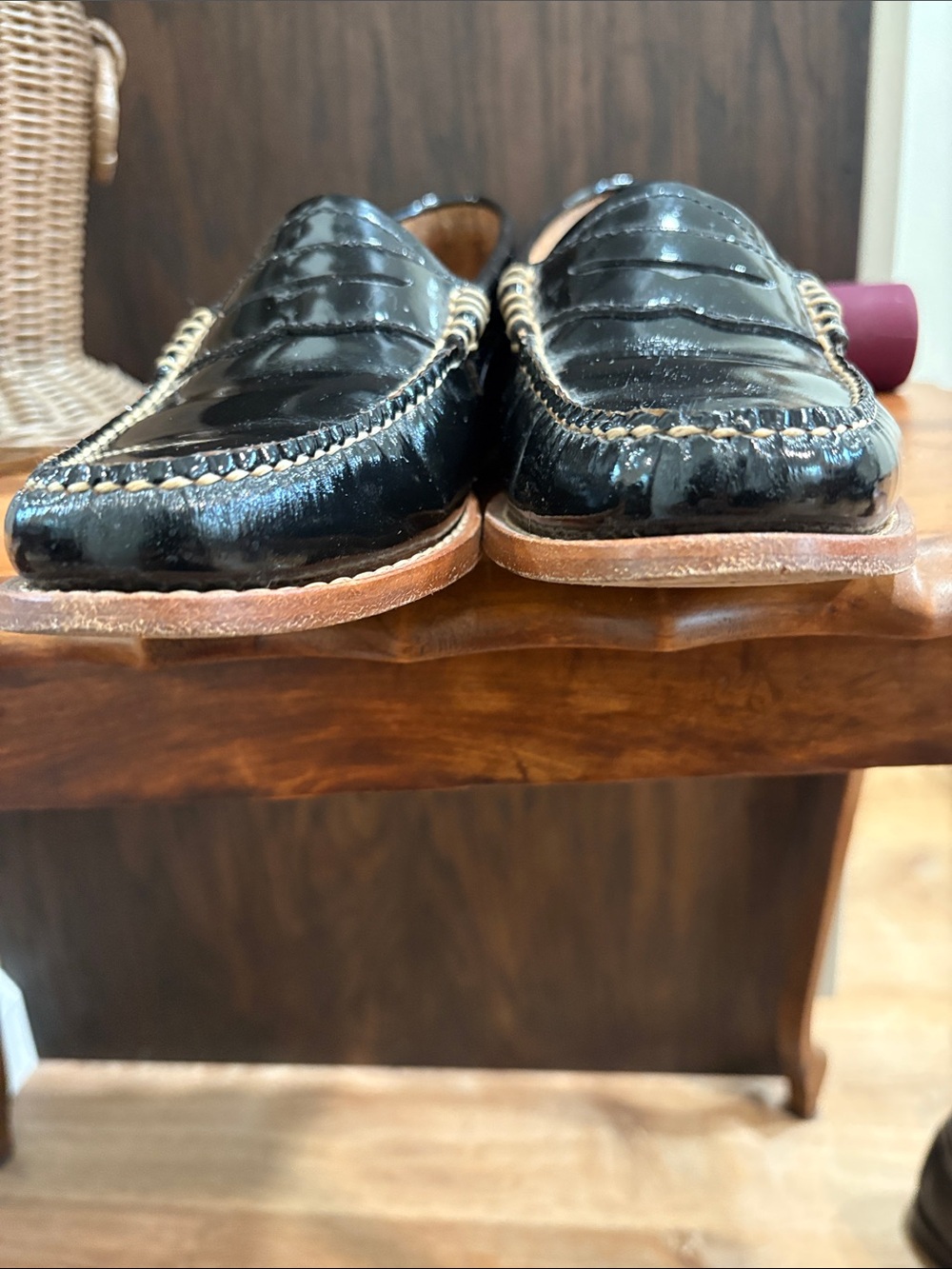 G.H. Bass & Co. Black Patent Penny Loafers Women’s 6.5 - Picture 4 of 5